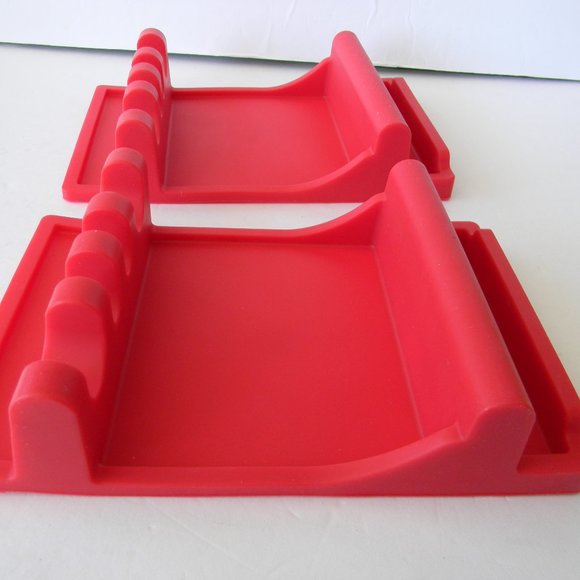Cook's Essentials Set of 2 Utensil Rests with Lid Holder SILICONE RED NEW - Picture 2 of 3
